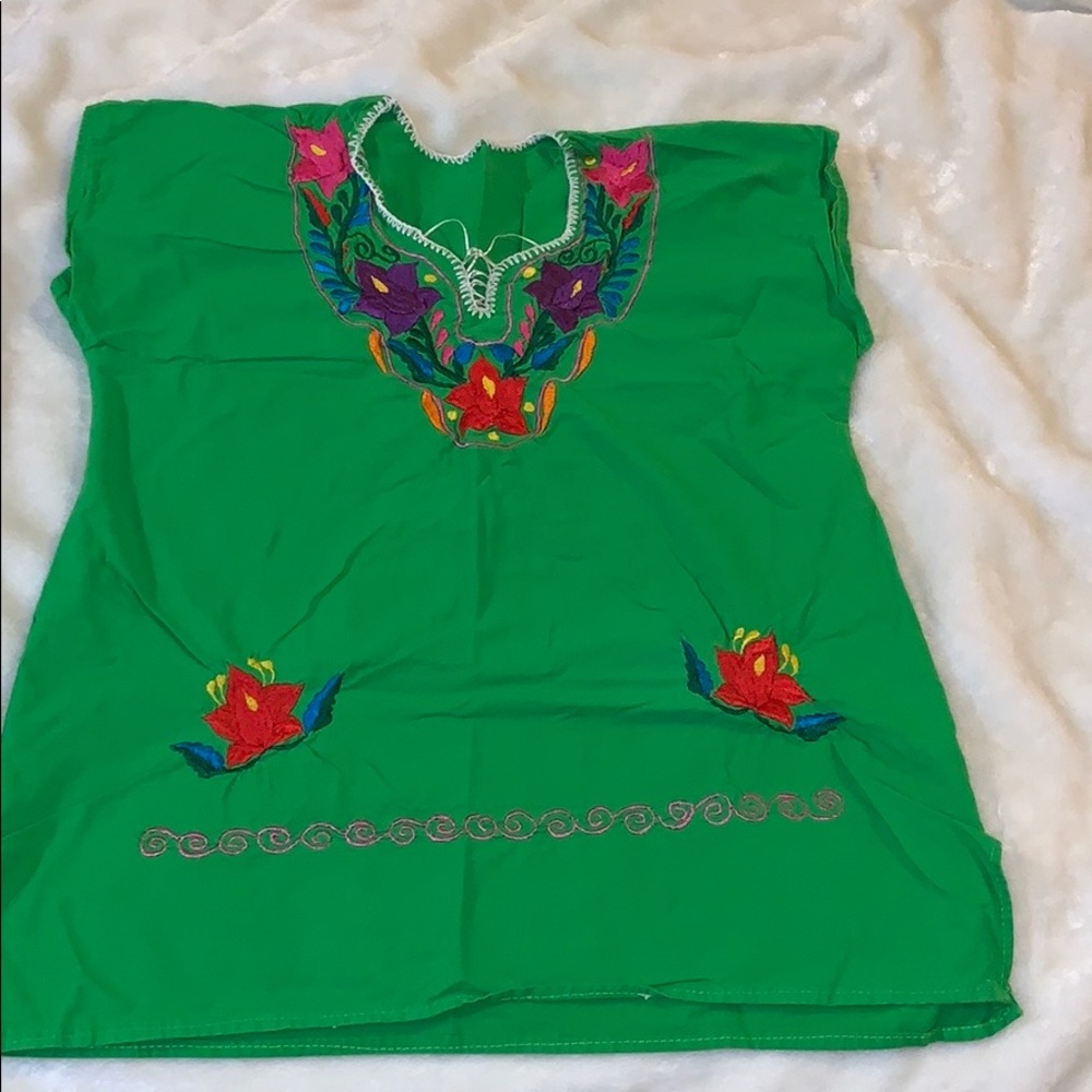Mexican Embroidered Floral Blouse size L lime gren